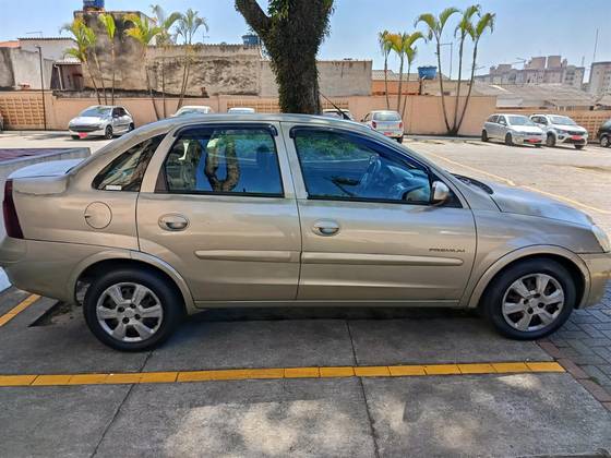 CHEVROLET CORSA 1.4 MPFI PREMIUM SEDAN 8V FLEX 4P MANUAL